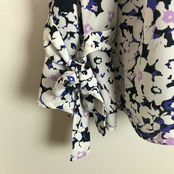 Banana Republic Purple Floral Print Blouse - Picture 4 of 7
